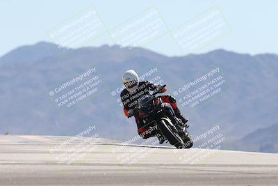 media/Oct-13-2025-Moto Forza (Mon) [[a66d839500]]/3-B Group/Session 4 (Turn 9)/